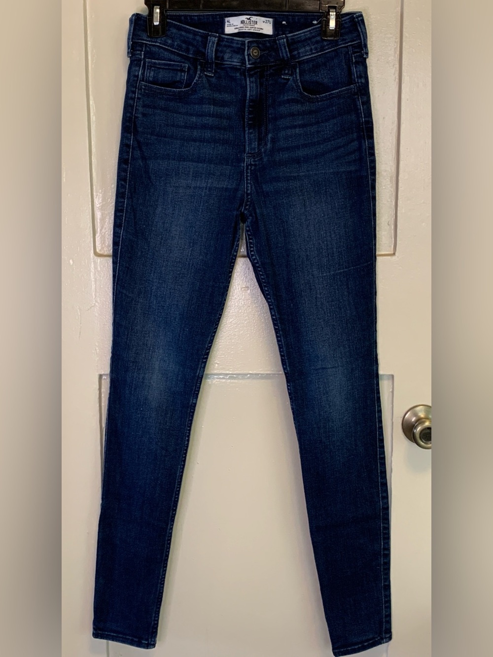 Hollister Curvy High Rise Super Skinny Soft Stretch Dark Wash Blue Jeans